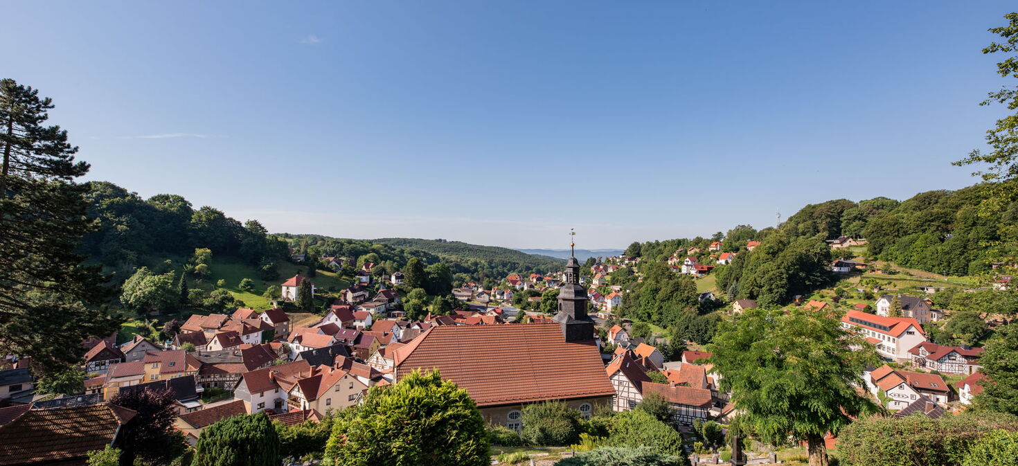 Panoramabild vom Friedhof aus in Richtung Werratal