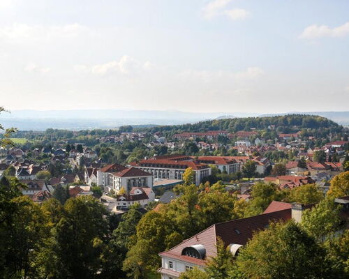 Heller Blick mit Blick auf Bad Liebenstein