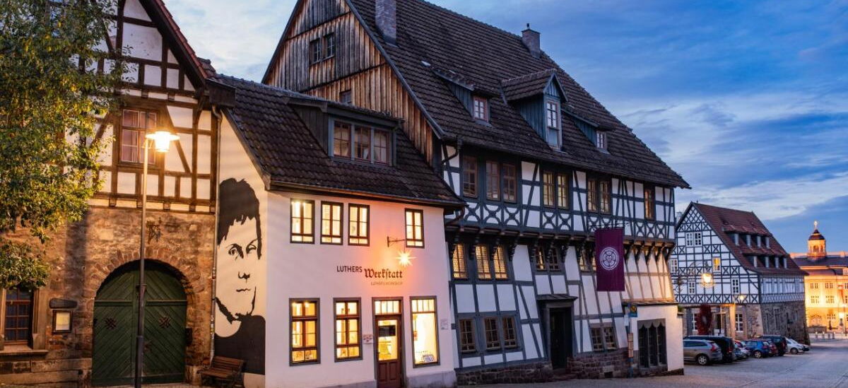 Lutherhaus Eisenach - Ostfassade mit Luthers Werkstatt und Graffitto