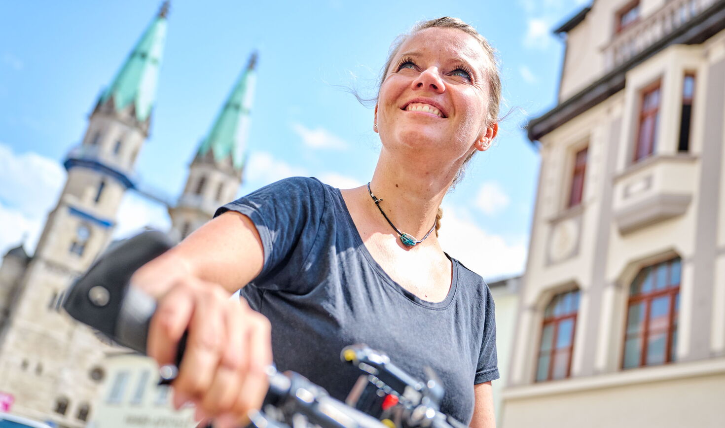 Radfahrerin in Meiningen