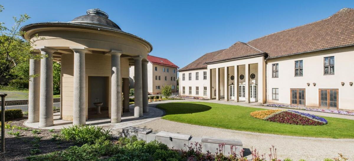 Com?dienhaus Bad Liebenstein, Brunnentempel