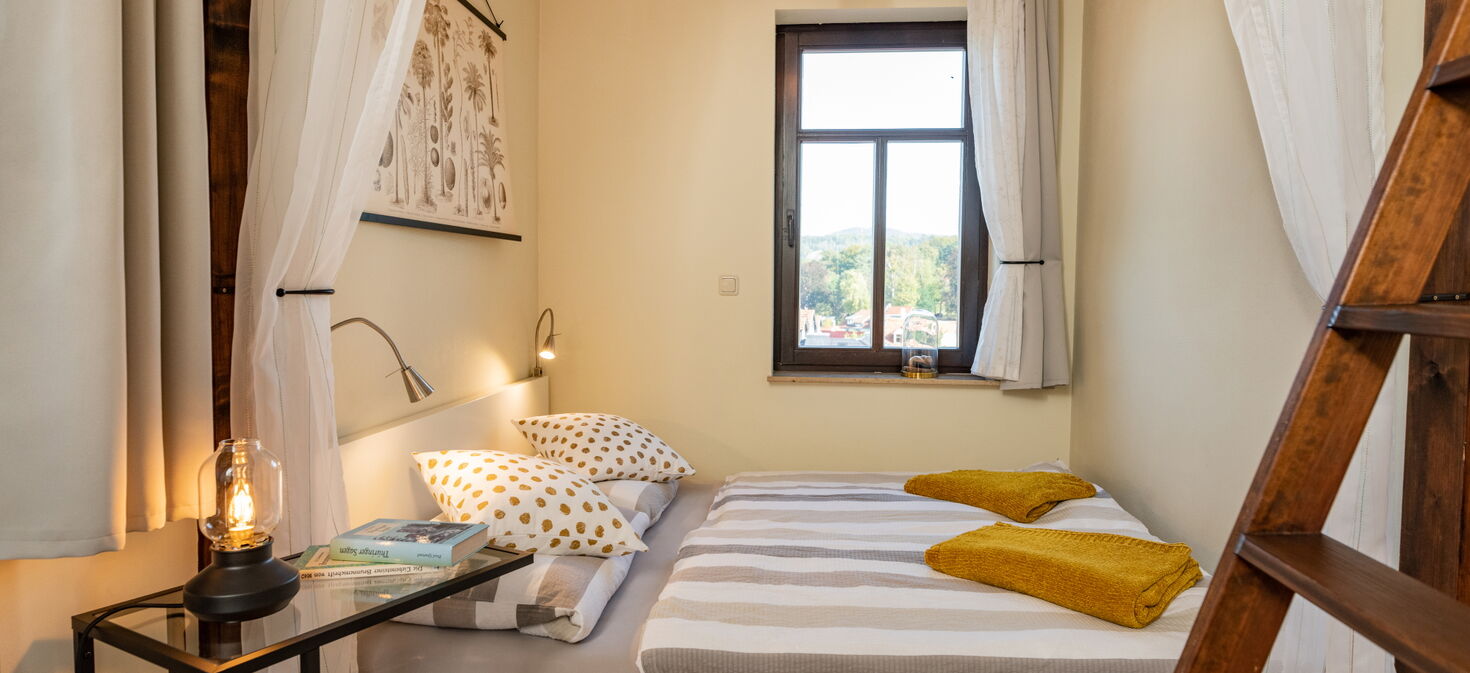 Innenaufnahme Schlafnische mit Doppelbett