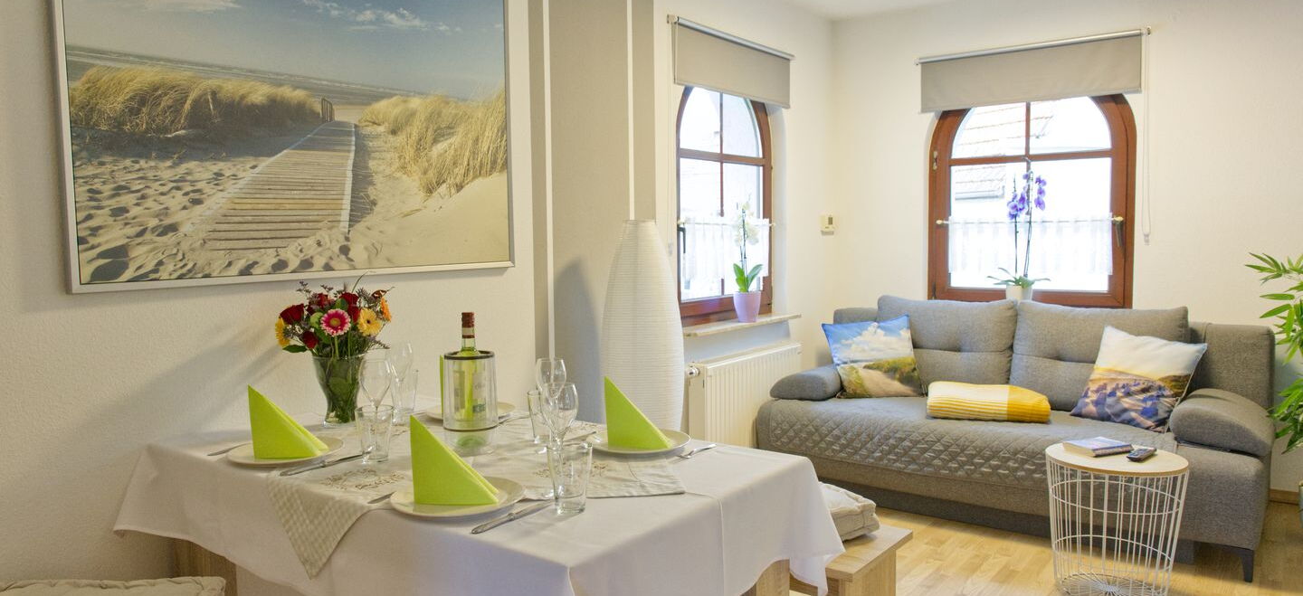 Wohn- und Essbereich Ferienwohnung »Storchennest«